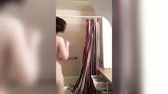 Filthy Milf's Bath Time Turns into Wild Shower Handle Pussy Pounding