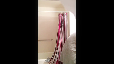 Filthy Milf's Bath Time Turns into Wild Shower Handle Pussy Pounding