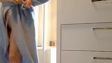 Naked Mom Unaware of Spy Cam Filming Her Every Move