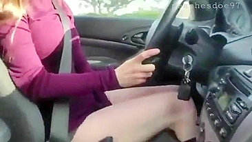 Horny Slut Masturbate Has Shaking Orgasm While Driving