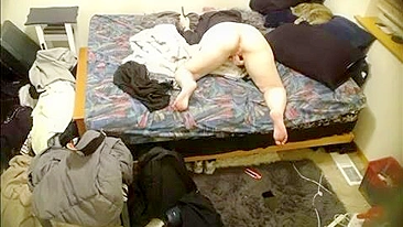 Hot MILF Exposed on Secret Cam, Jilling Off, Teasing Her Juicy Pussy, Begging for Fuck!