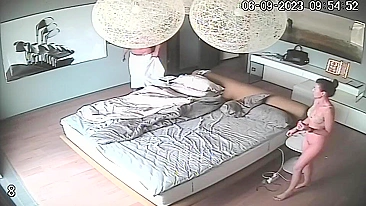 Hidden Cam Snared My Folks Banging, Dirty Mom Deepthroats Cock, Gets Asshole Reamed