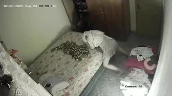 Nasty Wifey Jacks Her Pussy Like Crazy, Hits Climax in Minutes Caugth on Hidden Cam