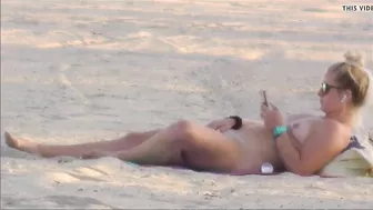 Lustful MILF Ravishing Her Soaking Cunt Amidst Noisy Beach Mob On Ocean Shore - Hidden Cam