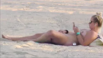 Lustful MILF Ravishing Her Soaking Cunt Amidst Noisy Beach Mob On Ocean Shore - Hidden Cam