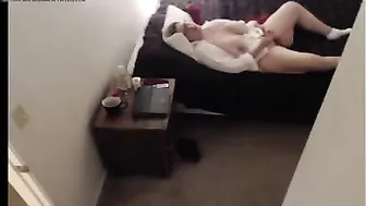 Thick Mom Caught Masturbating Her Dripping Cunt to Porn on Hidden Cam
