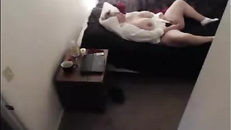 Thick Mom Caught Masturbating Her Dripping Cunt to Porn on Hidden Cam