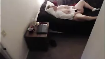 Thick Mom Caught Masturbating Her Dripping Cunt to Porn on Hidden Cam