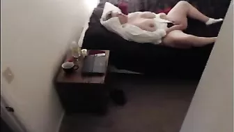 Thick Mom Caught Masturbating Her Dripping Cunt to Porn on Hidden Cam