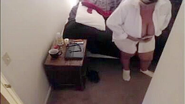 Thick Mom Caught Masturbating Her Dripping Cunt to Porn on Hidden Cam