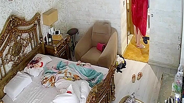 Horny MILF Can’t Resist Fucking Herself While Hubby’s Away – Secret Cam Catches It All