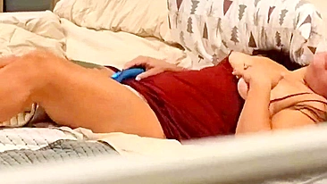 Mom's Chill Masturbation Hack, Porn on Phone, Sex Toy Vibrates Her Slick Hole