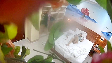 My 42YO Mom Getting Buck Naked, Fingering Wet Pussy and Vibing Till Explosive Orgasm