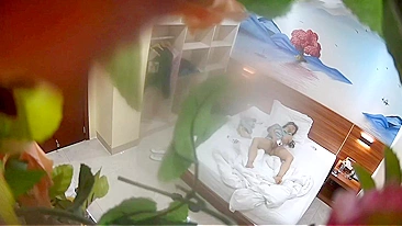 My 42YO Mom Getting Buck Naked, Fingering Wet Pussy and Vibing Till Explosive Orgasm