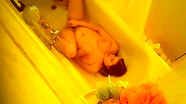 Mom’s Caught Naked & Moaning While Fingering Her Wet Pussy in Mirror Using a Stream of Water