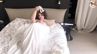 Naughty MILF Gets Off Alone, Craving a Thick Dick to Pound Her Dripping Hole Deep