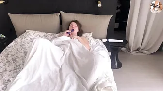 Naughty MILF Gets Off Alone, Craving a Thick Dick to Pound Her Dripping Hole Deep