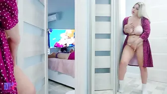 Kinky Daughter  Spots Daddy's Giant Schlong Jerk and Demands Dick In Her Tight Virgin Ass