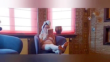 Furry Twat of a Filthy Mama, She Stuff Her Fingers in That Dripping Hole and Masturbates Wild