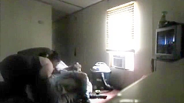 He rawdogs his super fat mom's sloppy cunt like a fucking beast now