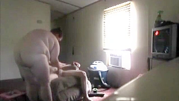 He rawdogs his super fat mom's sloppy cunt like a fucking beast now