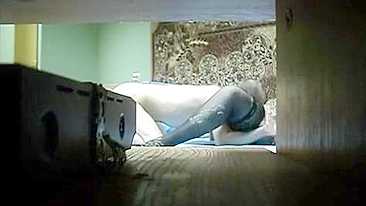 Perv son rigs cam to tape drilling mommy's juicy twat in every filthy position