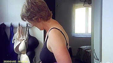 Sly Son Installs Peep Cam for Mom's Soapy Shower, Pounds Dick to Her Sloppy Cunt View