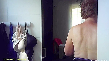 Sly Son Installs Peep Cam for Mom's Soapy Shower, Pounds Dick to Her Sloppy Cunt View