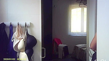 Sly Son Installs Peep Cam for Mom's Soapy Shower, Pounds Dick to Her Sloppy Cunt View