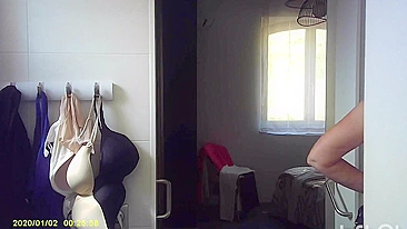 Sly Son Installs Peep Cam for Mom's Soapy Shower, Pounds Dick to Her Sloppy Cunt View