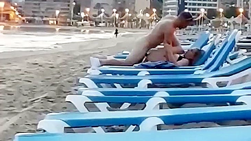 Horny Muscular Daddy Pounds Cheating Wife's Tight Pussy In Dirty Beach Quickie Fuck