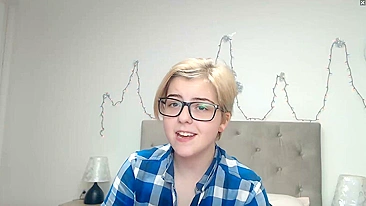 Nerdy, awkward teen gets the best orgasms from daddy