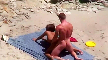 Cheating Wife Gets Railed By Big Dick Muscular Dude In Nasty Sneaky Beach Quickie Fuck